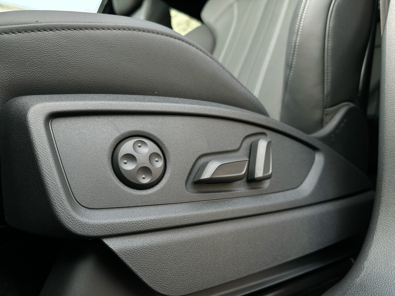 2025 Audi Q5 in Vancouver, British Columbia