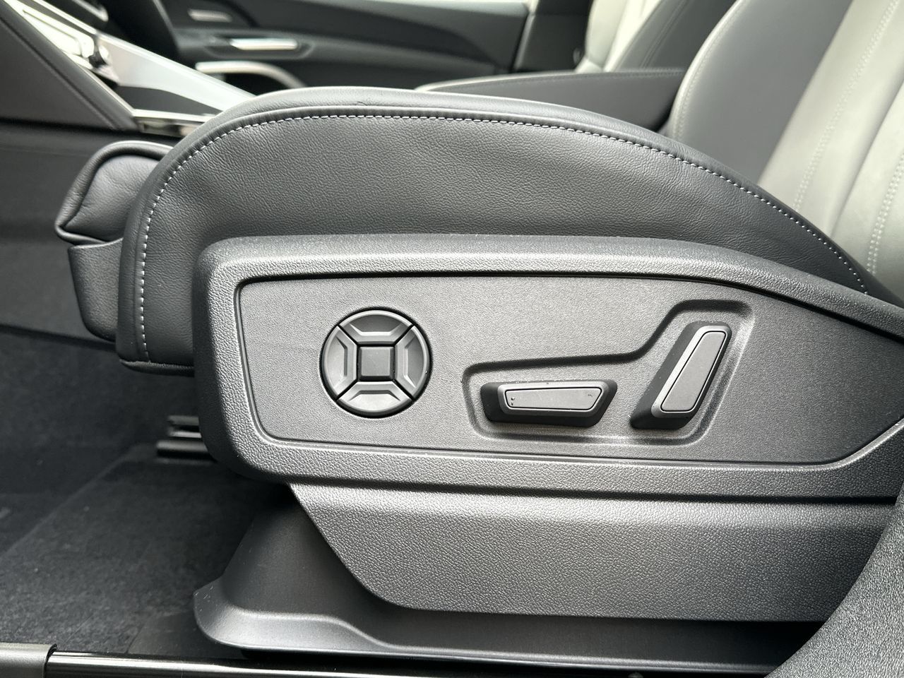 2025 Audi Q5 in Vancouver, British Columbia