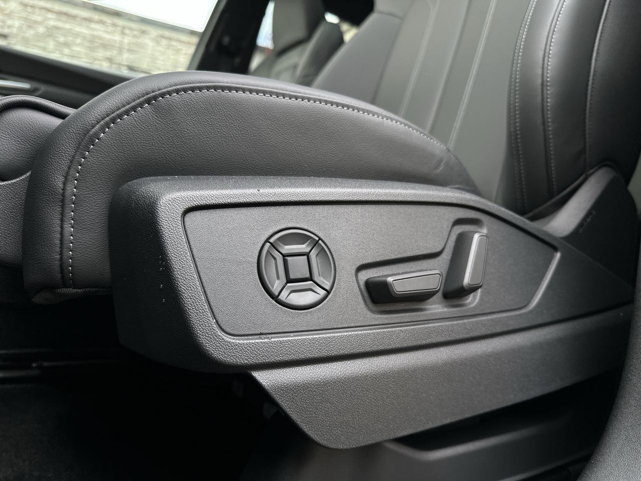 2025 Audi Q5 in Vancouver, British Columbia