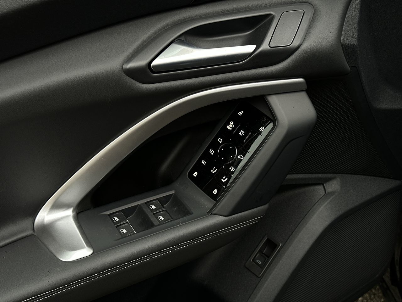 2025 Audi Q5 in Vancouver, British Columbia