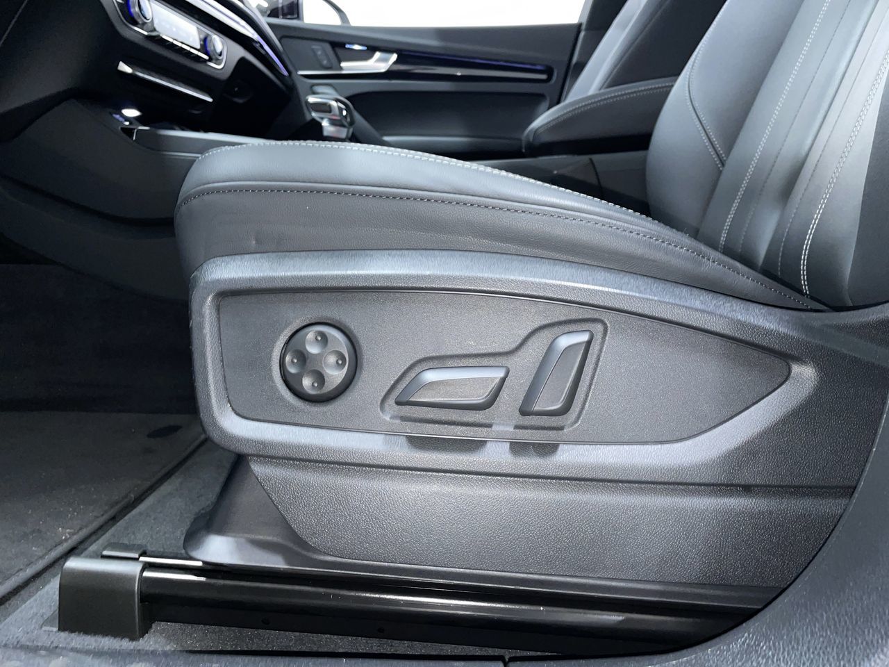 2025 Audi Q5 in Vancouver, British Columbia
