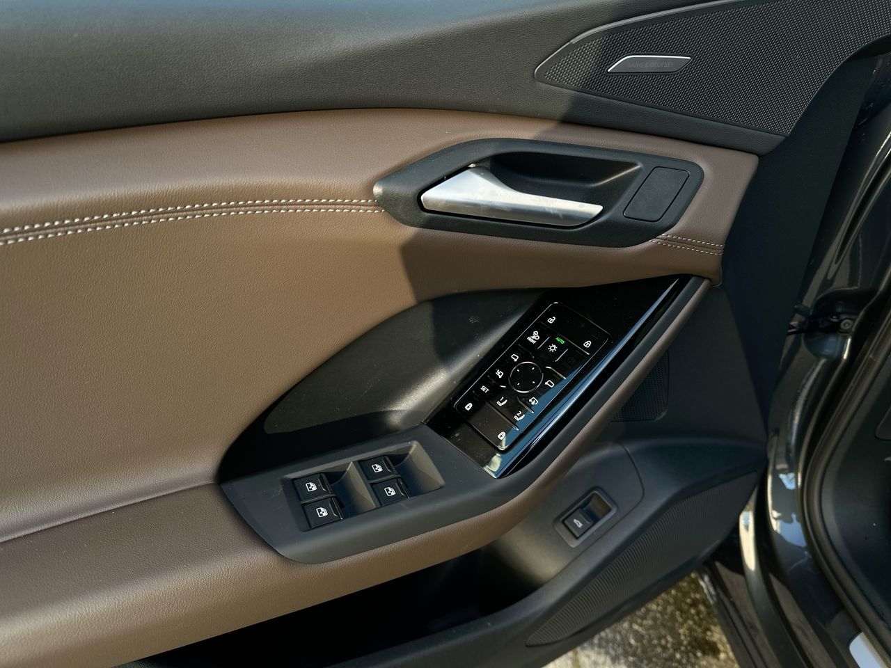 2025 Audi Q6 e-tron in Vancouver, British Columbia