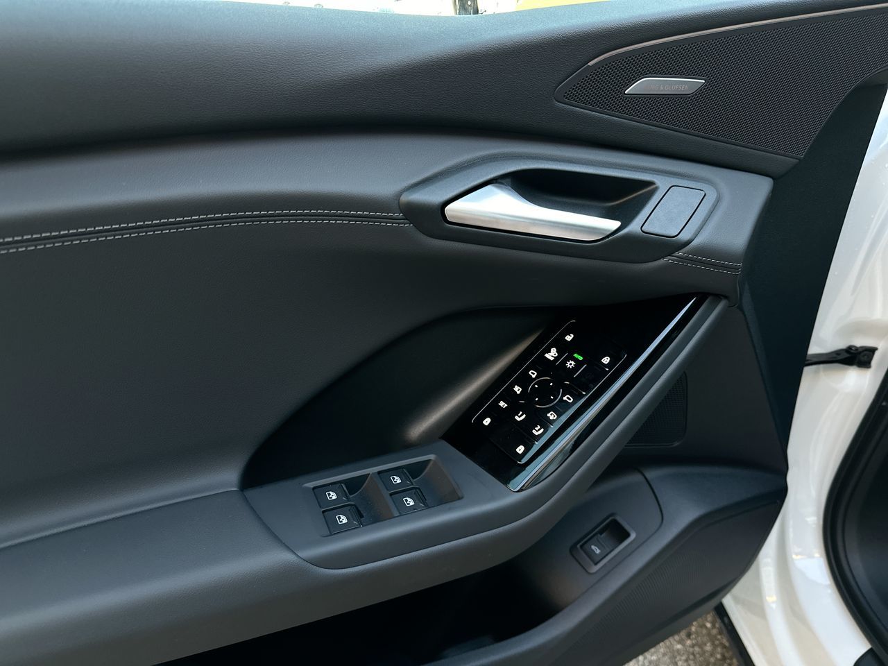 Audi Q6 e-tron  2025 à Vancouver, Colombie-Britannique