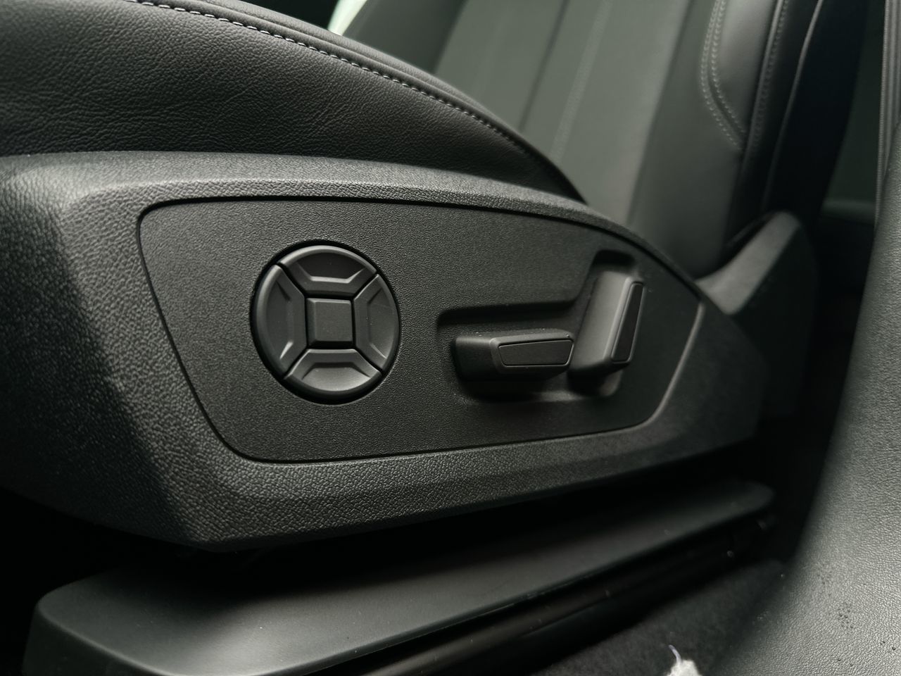 2025 Audi Q6 e-tron in Vancouver, British Columbia