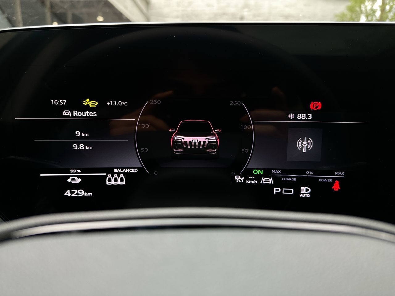 Audi Q6 e-tron  2025 à Vancouver, Colombie-Britannique