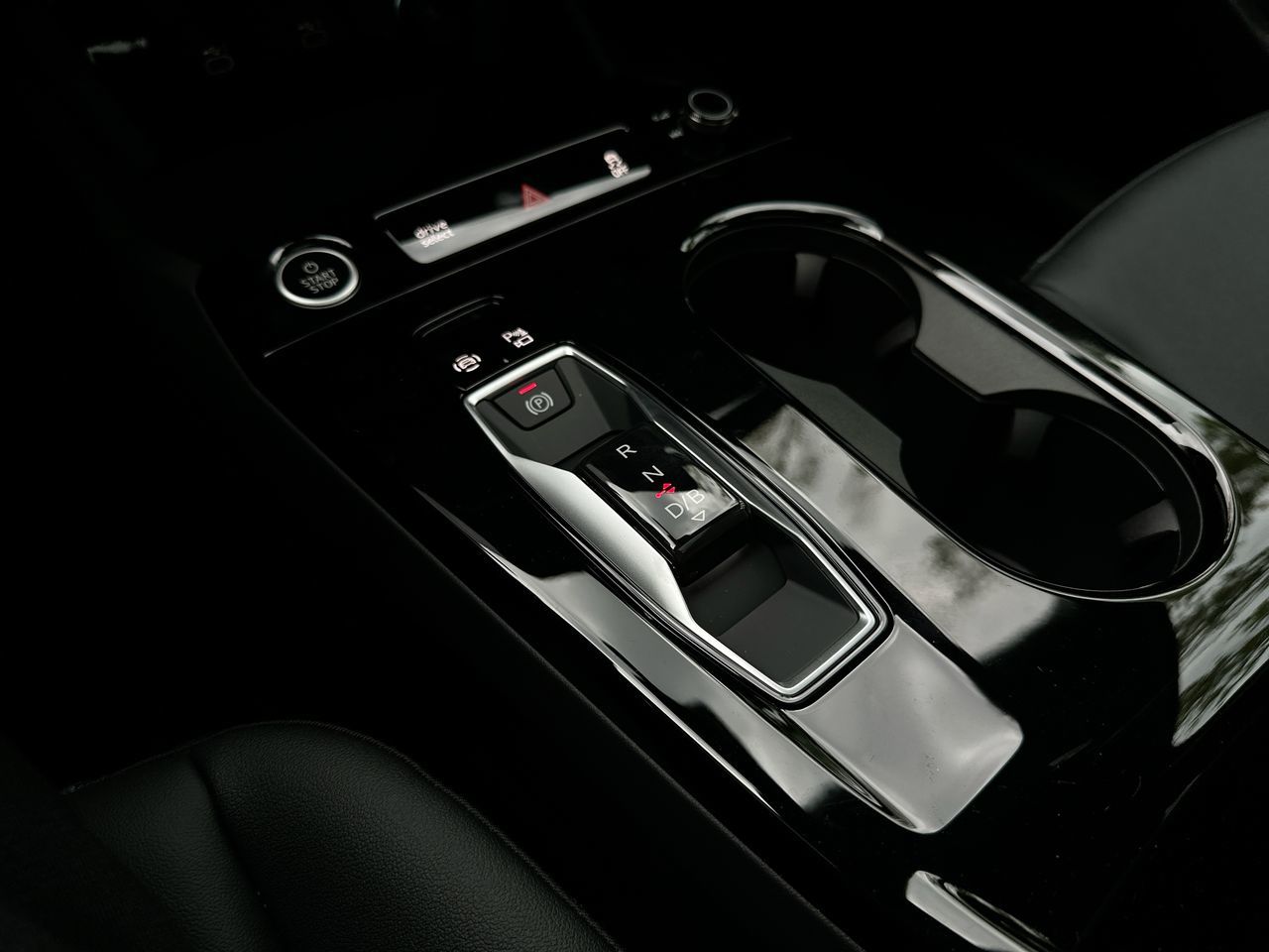 Audi Q6 e-tron  2025 à Vancouver, Colombie-Britannique