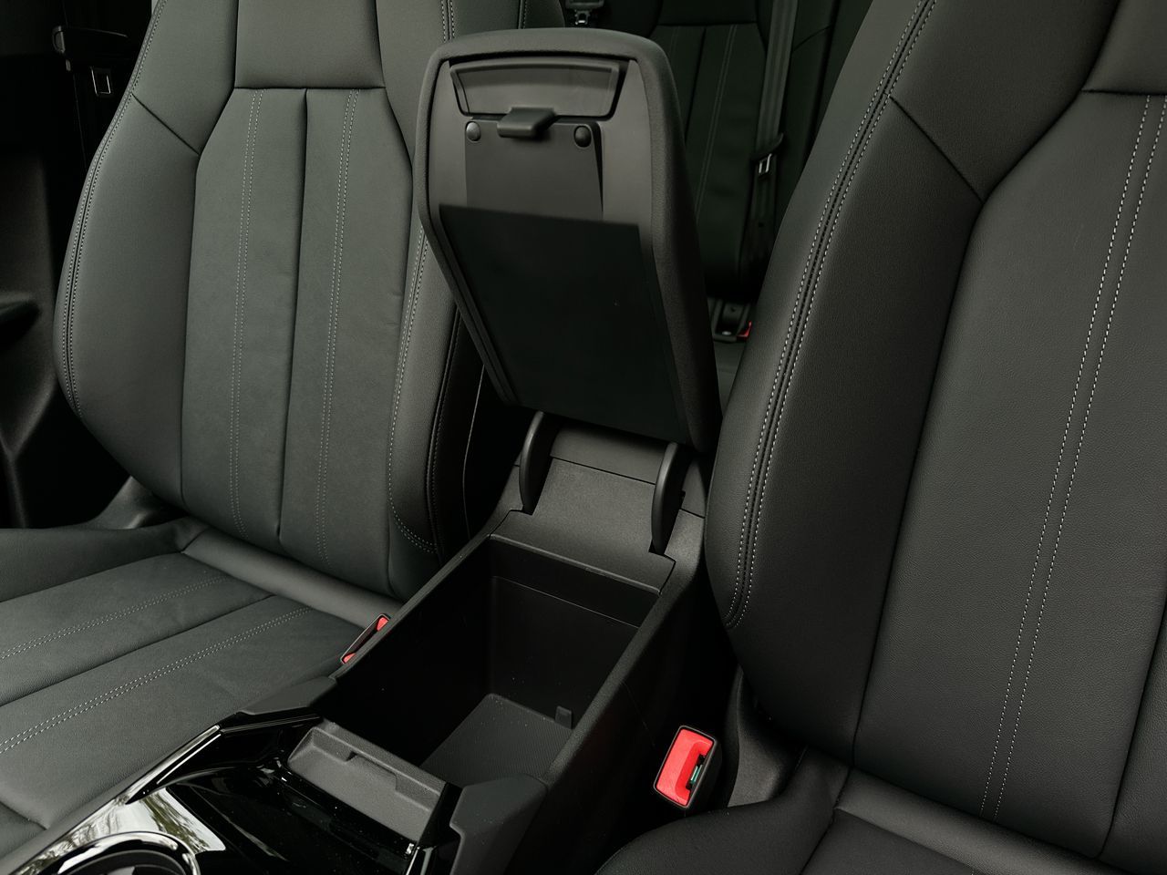 Audi Q6 e-tron  2025 à Vancouver, Colombie-Britannique