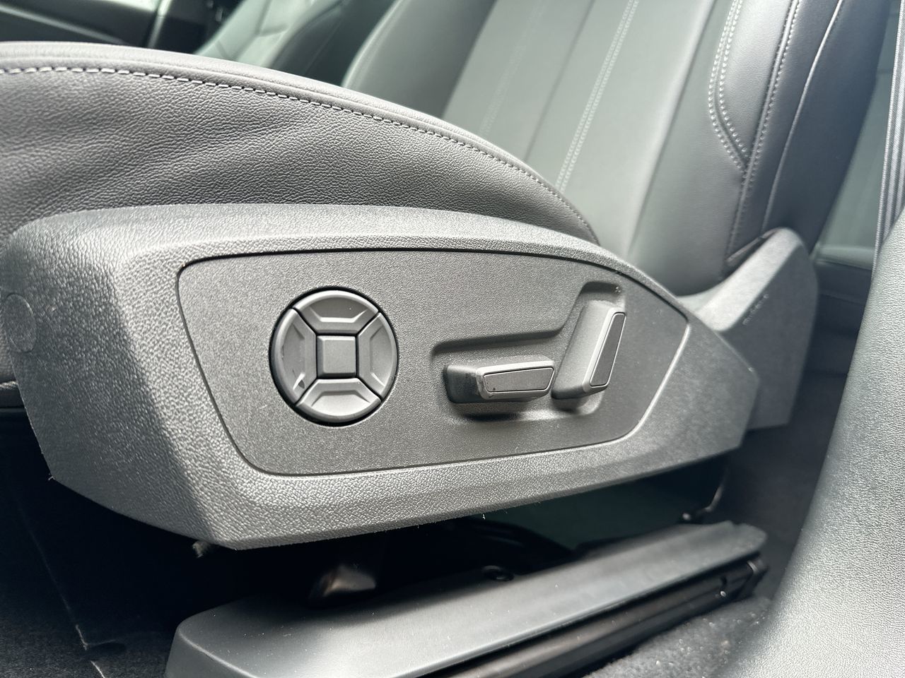 2025 Audi Q6 e-tron in Vancouver, British Columbia