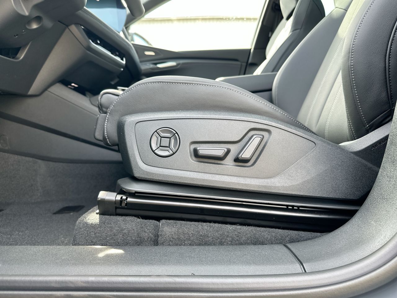 Audi Q6 e-tron  2025 à Vancouver, Colombie-Britannique