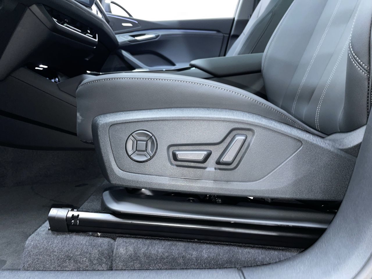 2025 Audi Q6 e-tron in Vancouver, British Columbia