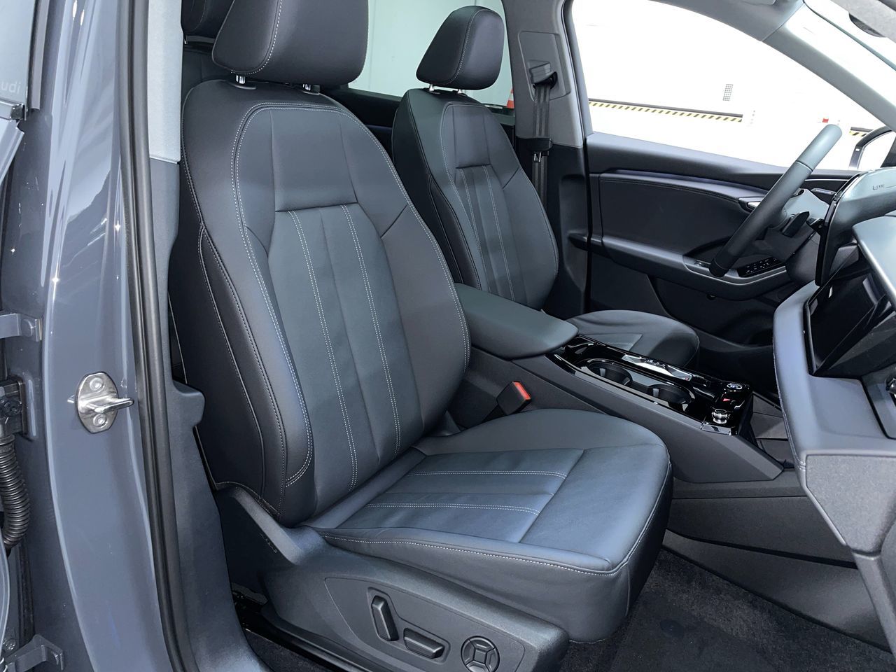 2025 Audi Q6 e-tron in Vancouver, British Columbia