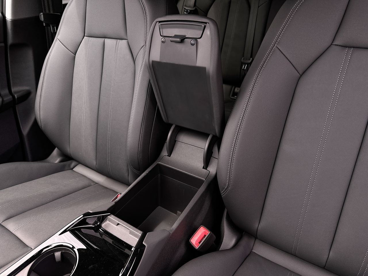 Audi Q6 e-tron  2025 à Vancouver, Colombie-Britannique