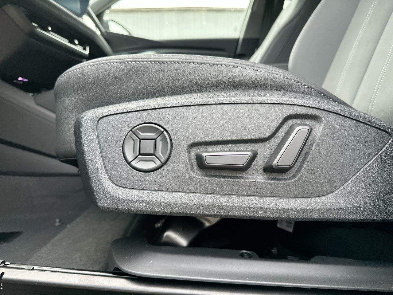 2025 Audi Q6 e-tron in Vancouver, British Columbia