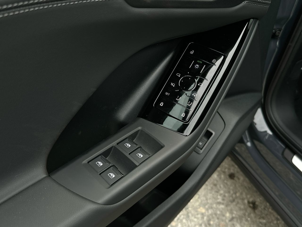 2025 Audi Q6 e-tron in Vancouver, British Columbia