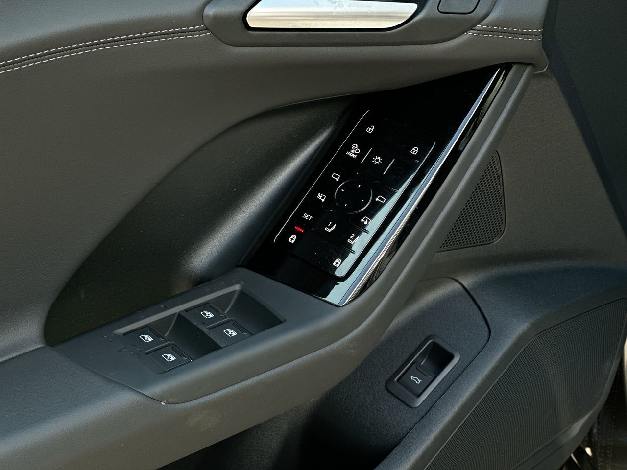 2025 Audi Q6 e-tron in Vancouver, British Columbia