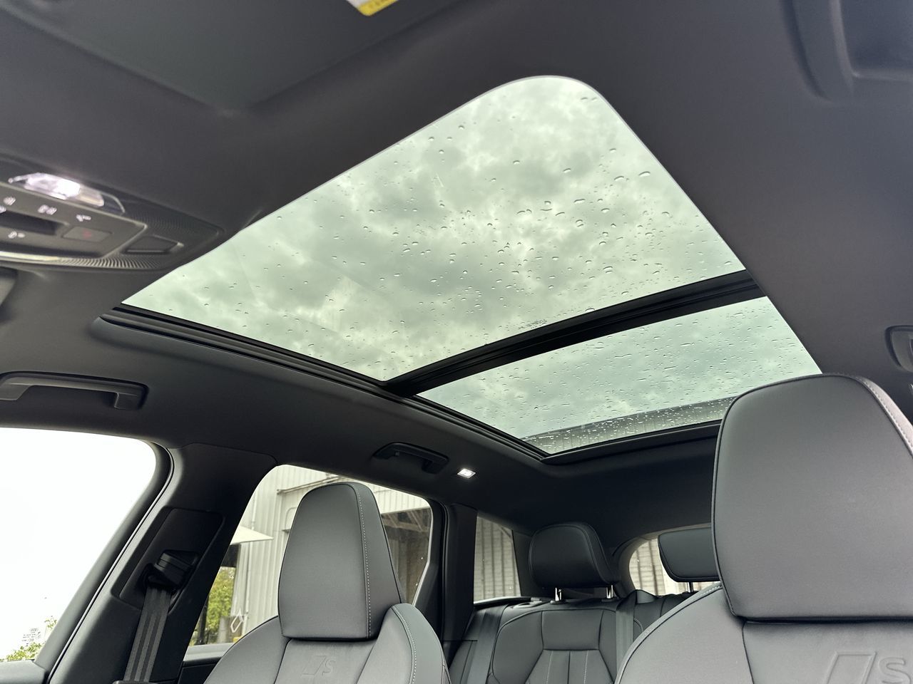 Audi Q6 e-tron  2025 à Vancouver, Colombie-Britannique