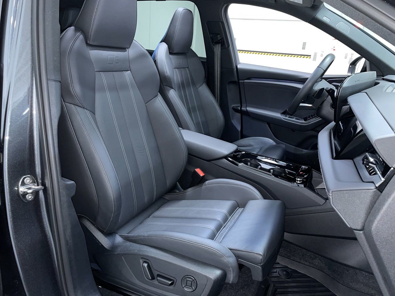 2025 Audi Q6 e-tron in Vancouver, British Columbia