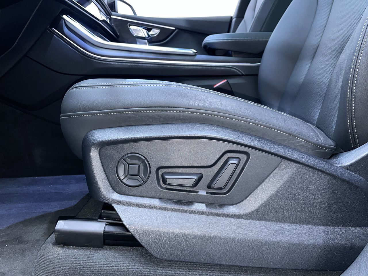 2024 Audi Q8 in Vancouver, British Columbia