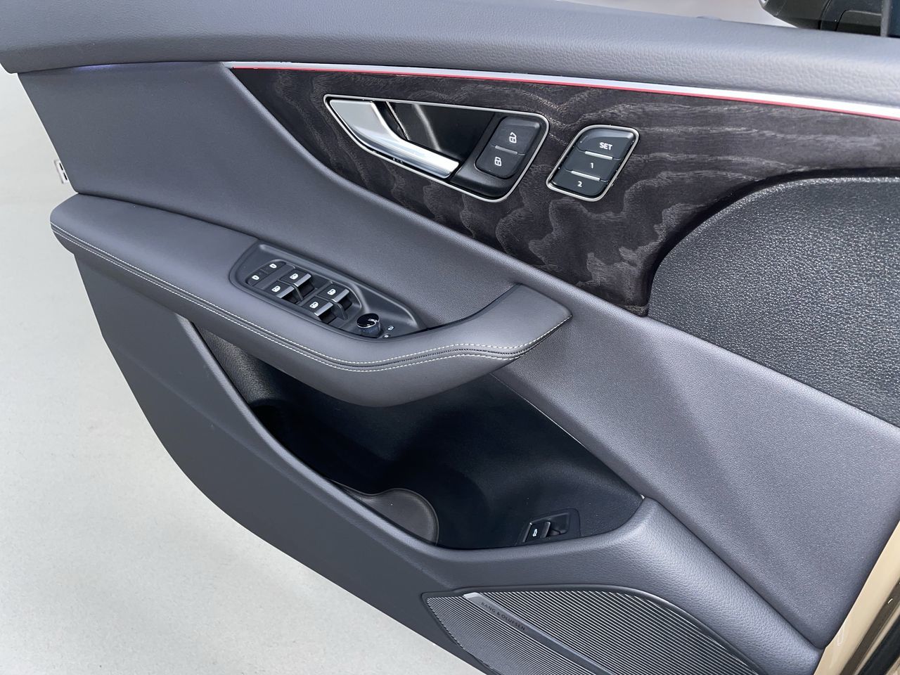 Audi Q8  2025 à Vancouver, Colombie-Britannique