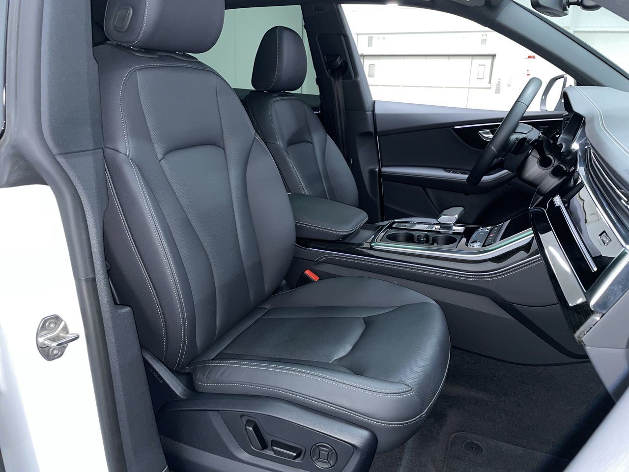 2025 Audi Q8 in Vancouver, British Columbia