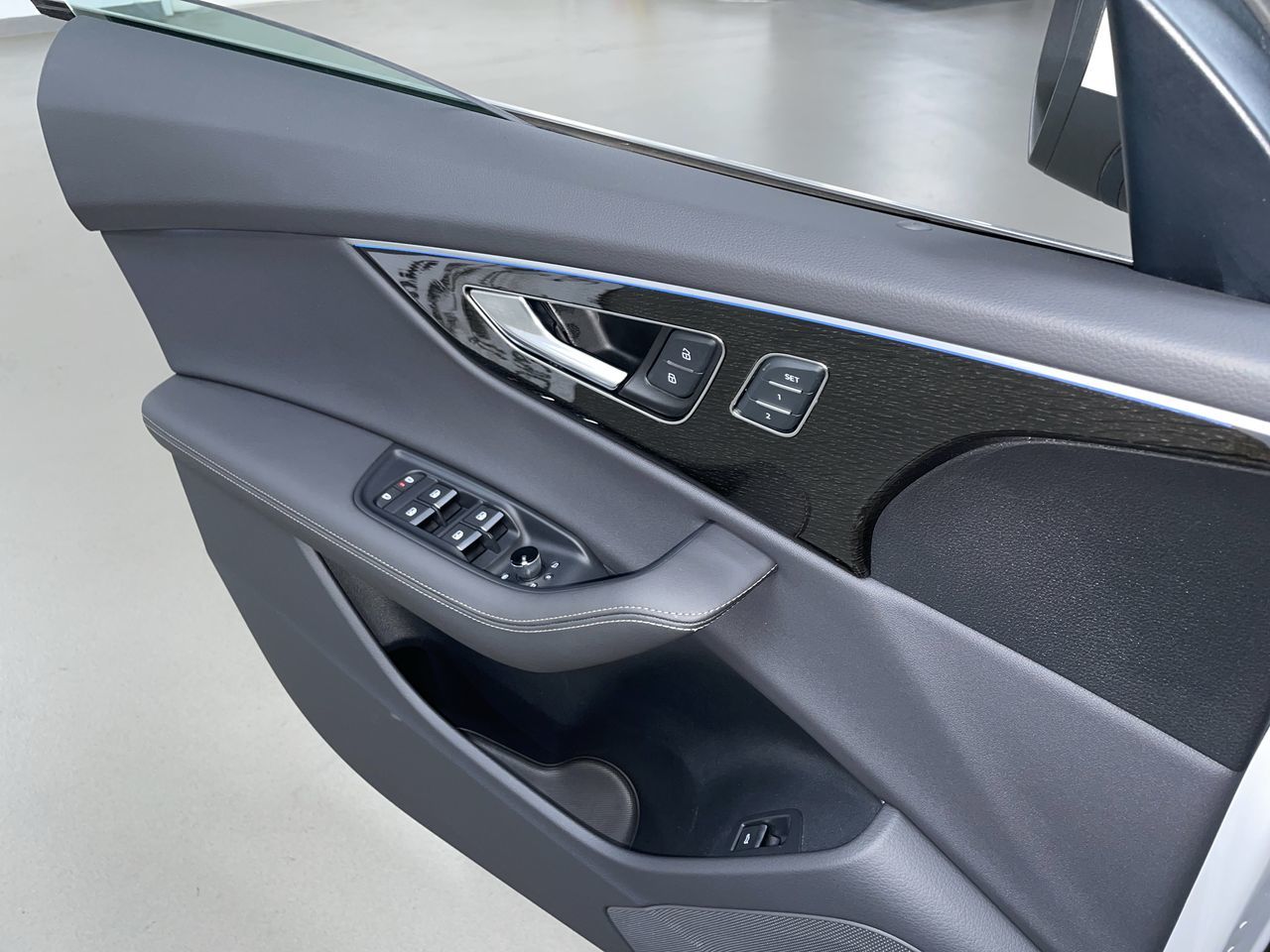 2025 Audi Q8 in Vancouver, British Columbia