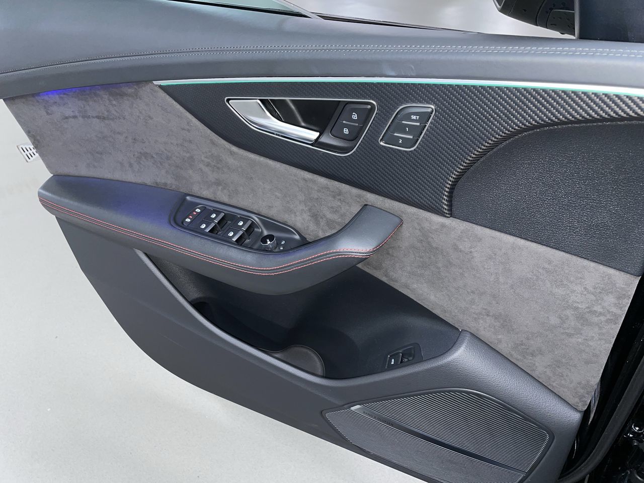 Audi RS Q8  2022 à Vancouver, Colombie-Britannique