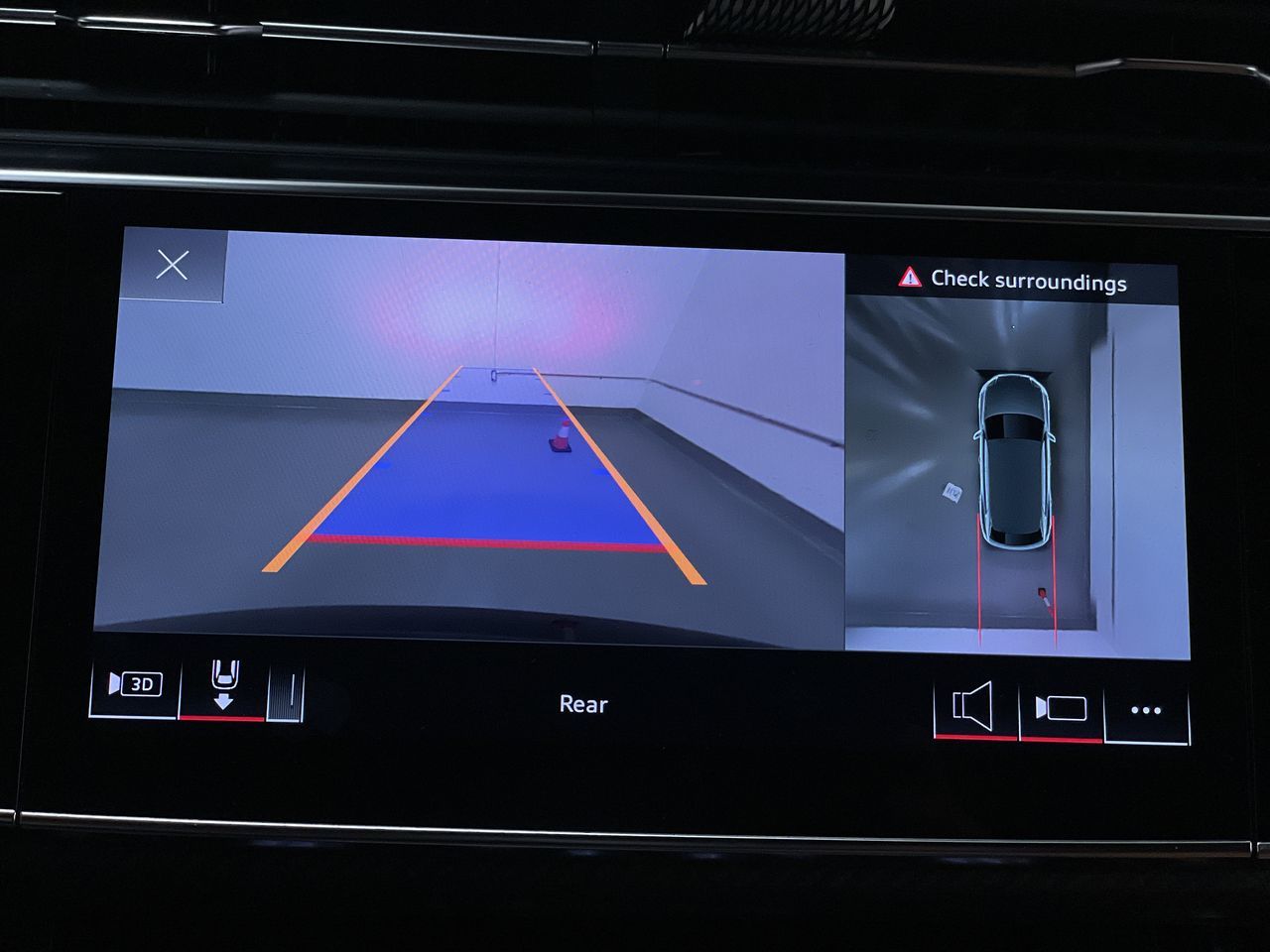 Audi RS Q8  2022 à Vancouver, Colombie-Britannique