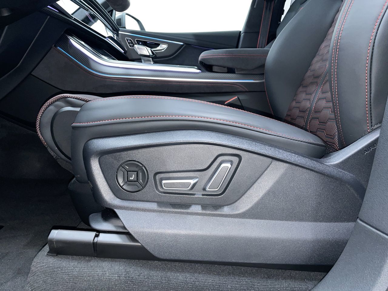 Audi RS Q8  2025 à Vancouver, Colombie-Britannique