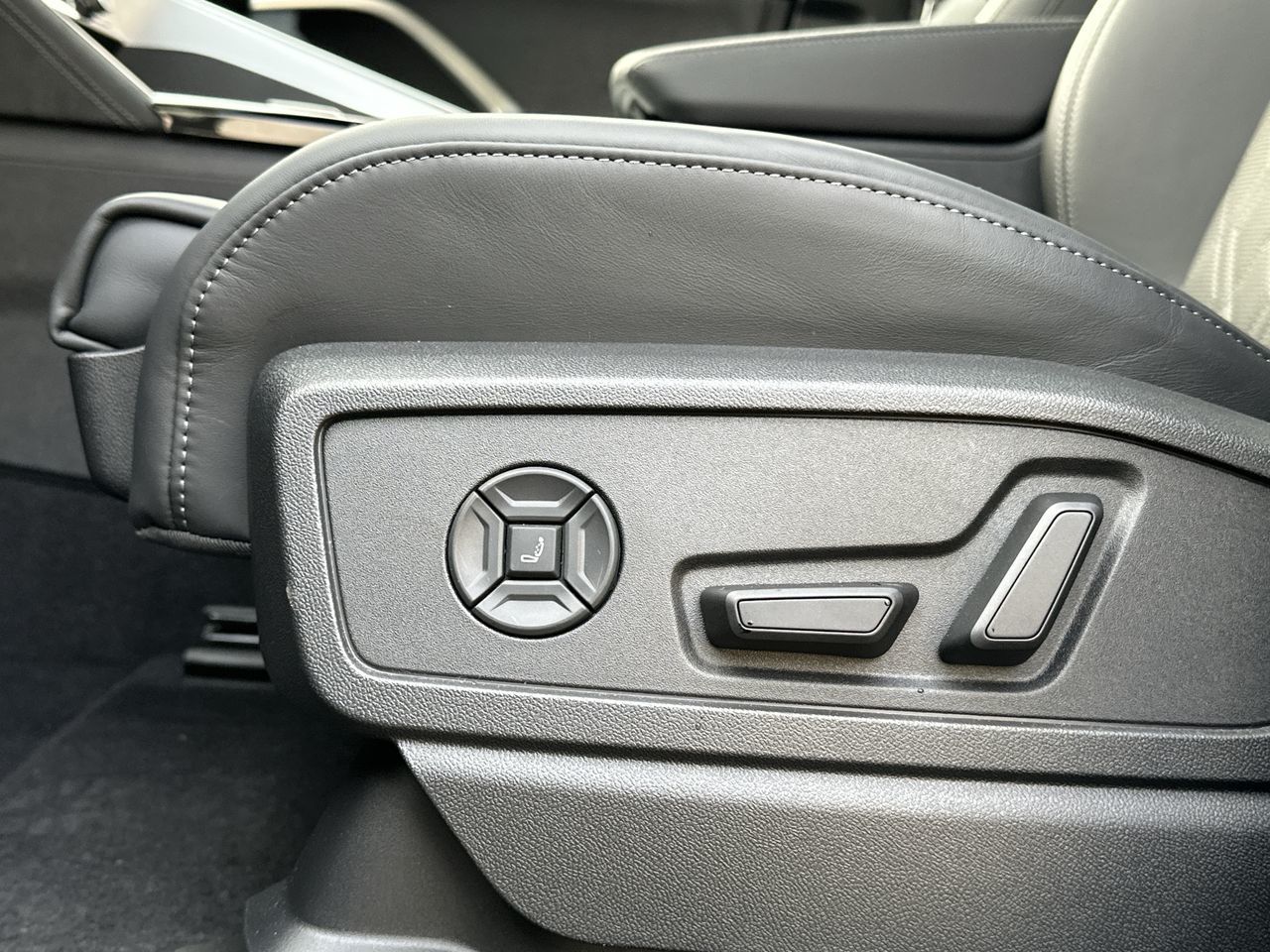 2025 Audi SQ5 Sportback in Vancouver, British Columbia