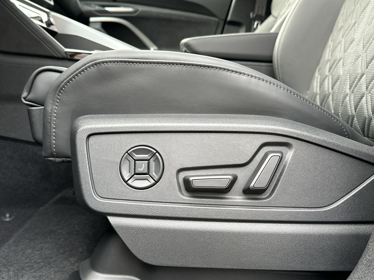 Audi SQ5  2025 à Vancouver, Colombie-Britannique