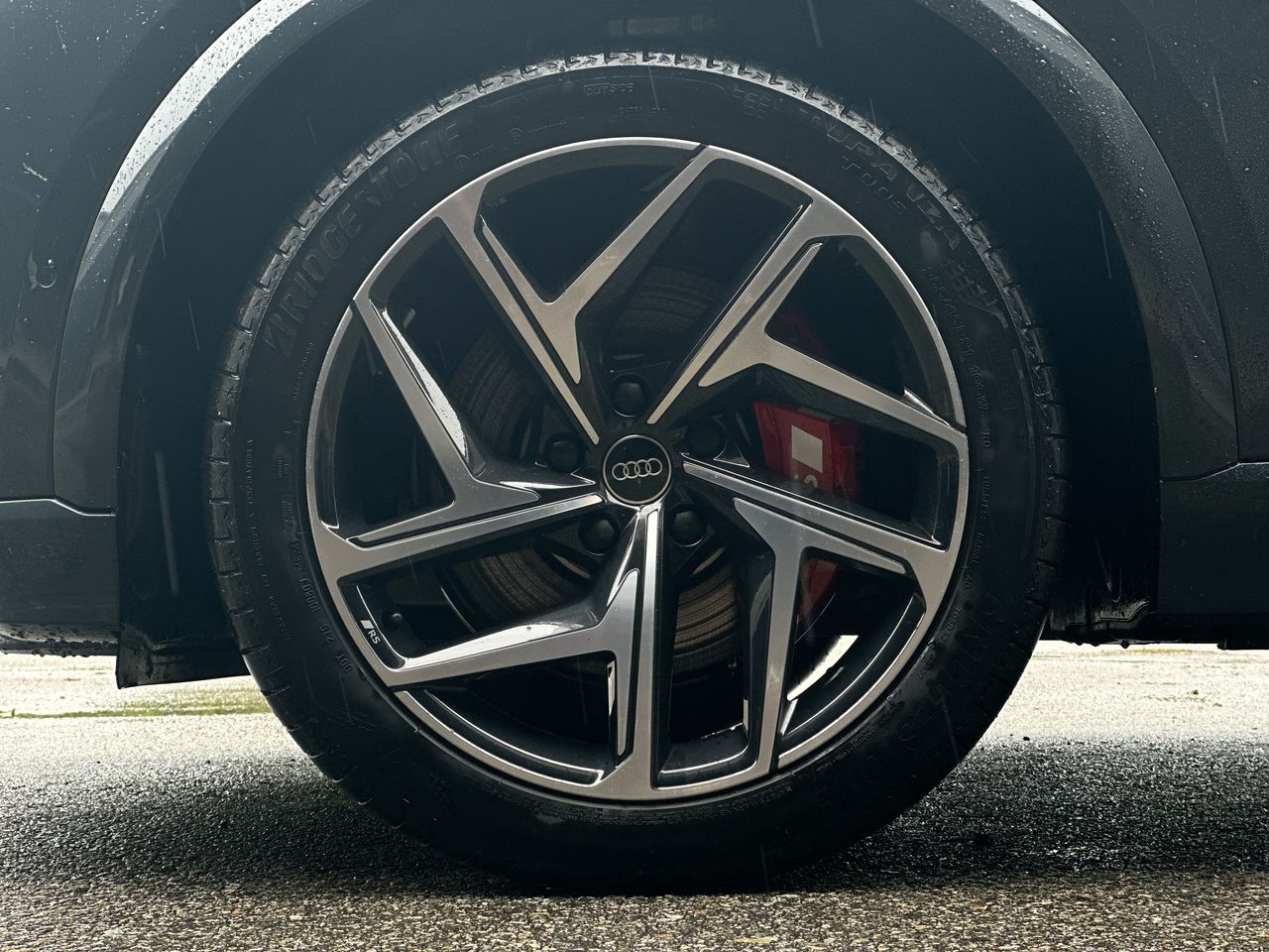 Audi SQ6 e-tron  2025 à Vancouver, Colombie-Britannique