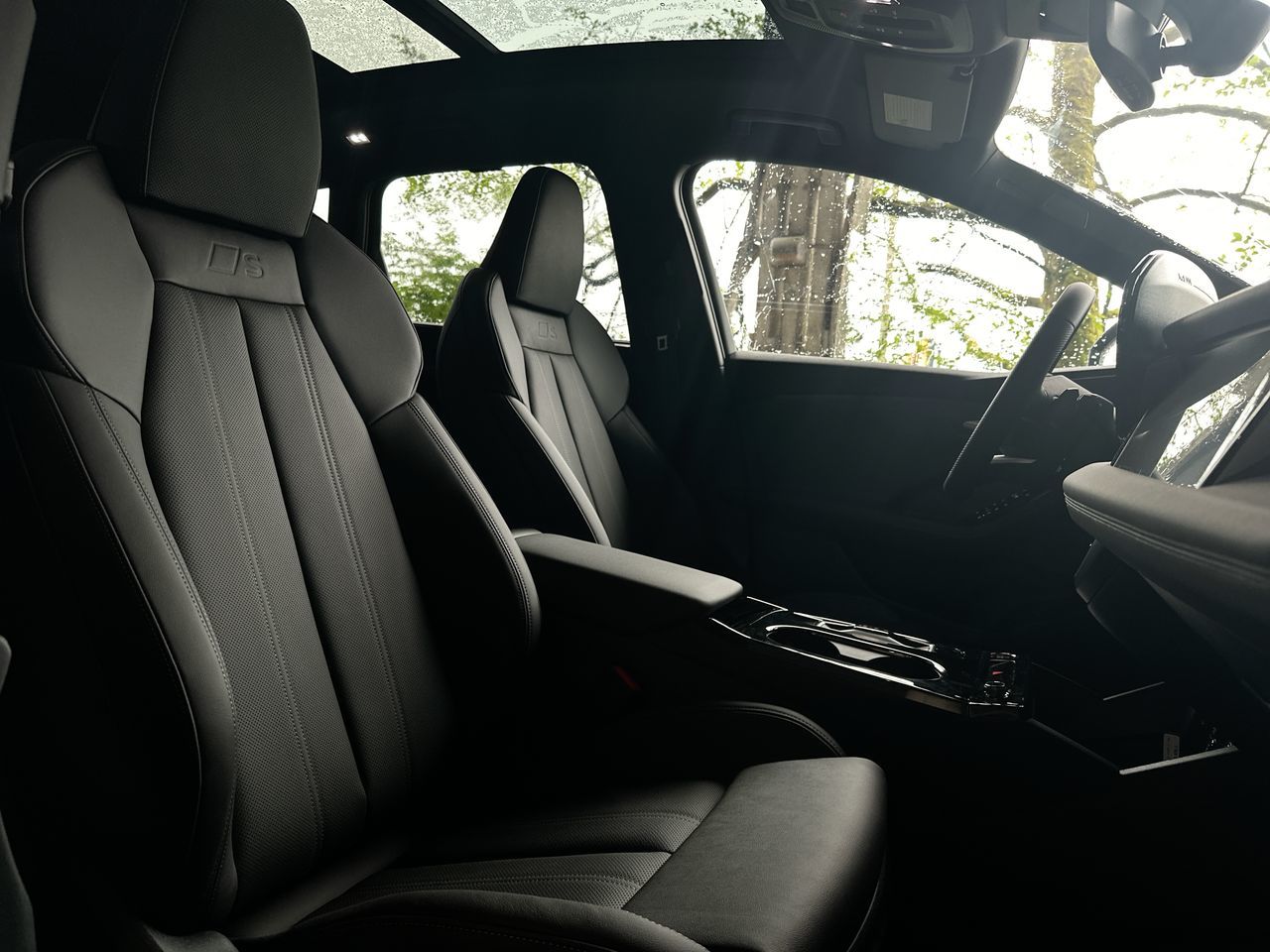 Audi SQ6 e-tron  2025 à Vancouver, Colombie-Britannique