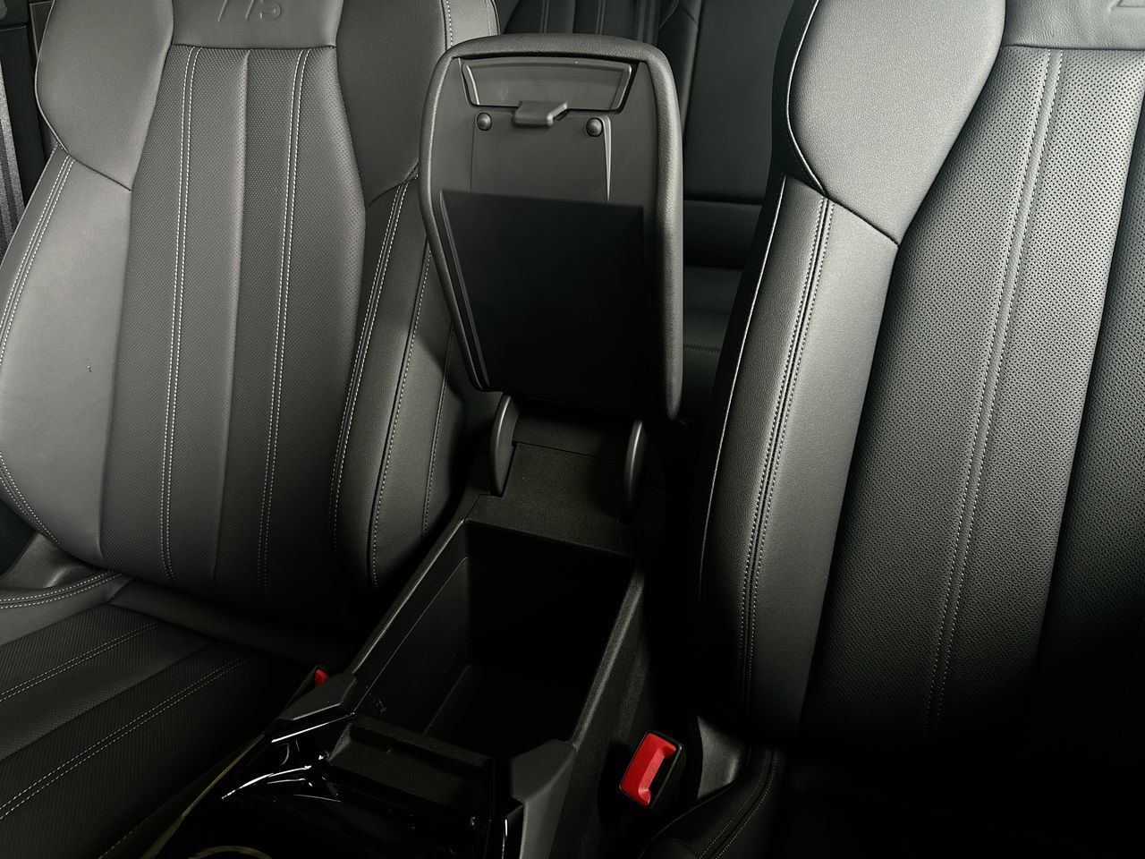 Audi SQ6 e-tron  2025 à Vancouver, Colombie-Britannique