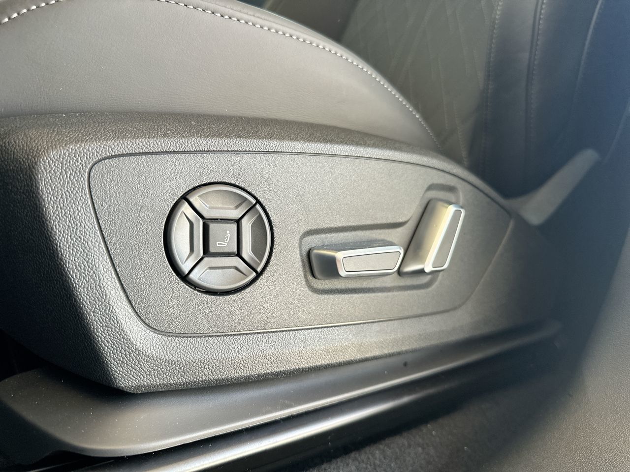 2025 Audi SQ6 e-tron in Vancouver, British Columbia