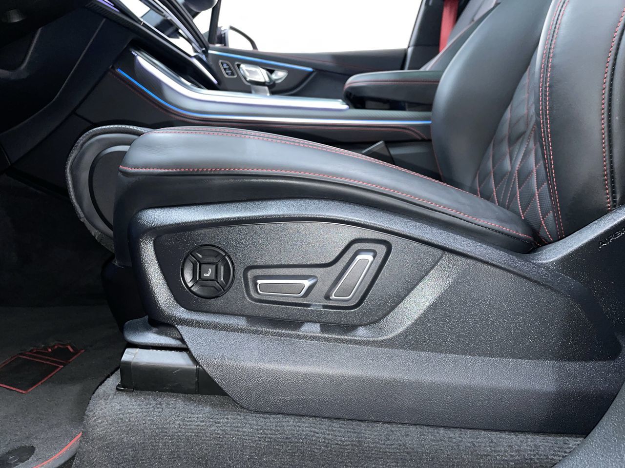 2025 Audi SQ7 in Vancouver, British Columbia