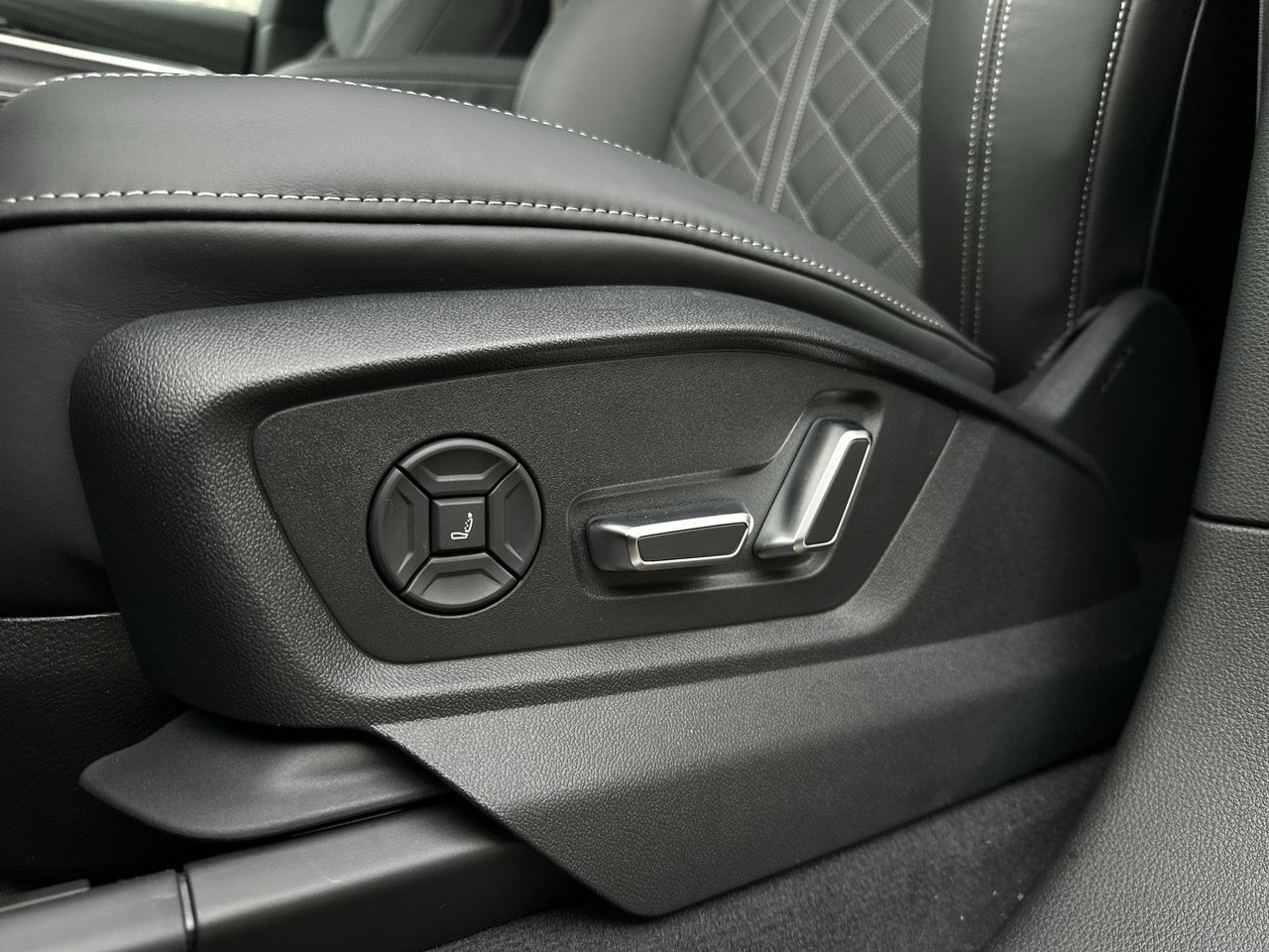 2026 Audi SQ8 in Vancouver, British Columbia