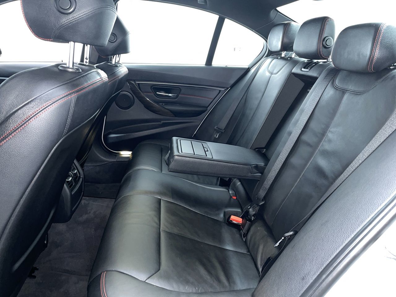 BMW 328i  2013 à Vancouver, Colombie-Britannique