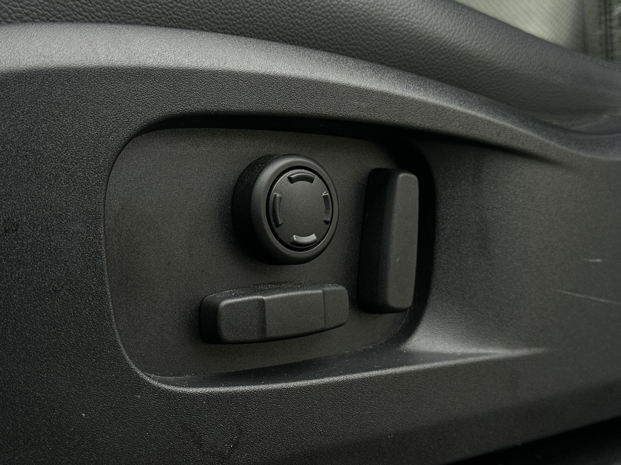 Land Rover Defender  2024 à Vancouver, Colombie-Britannique