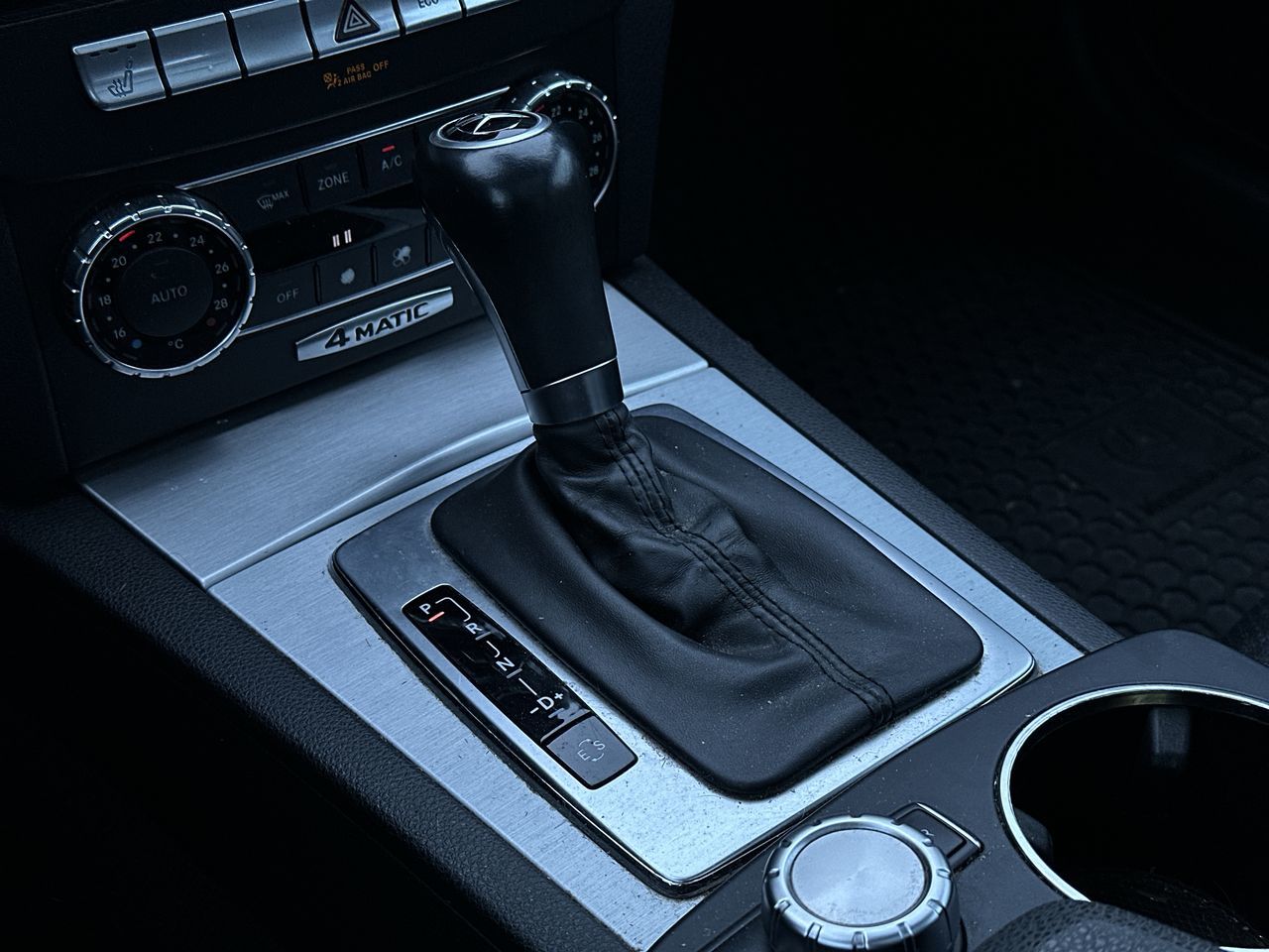 Mercedes-Benz C350  2013 à Vancouver, Colombie-Britannique