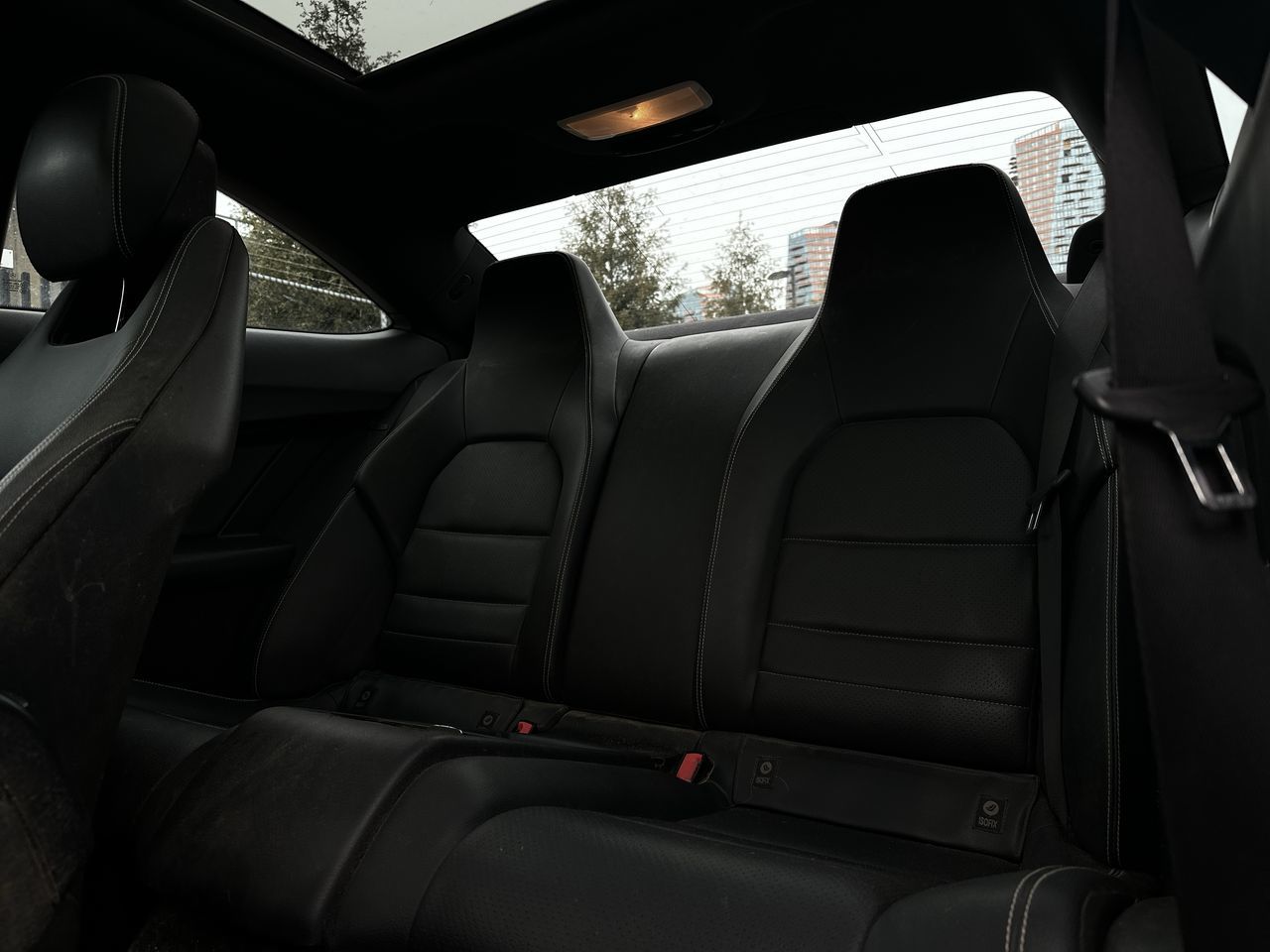 Mercedes-Benz C350  2013 à Vancouver, Colombie-Britannique