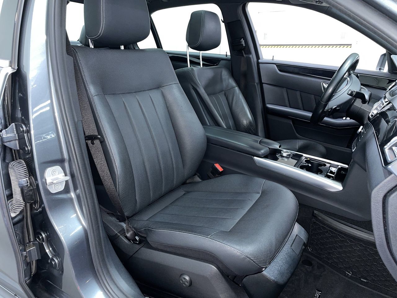 Mercedes-Benz E400  2016 à Vancouver, Colombie-Britannique