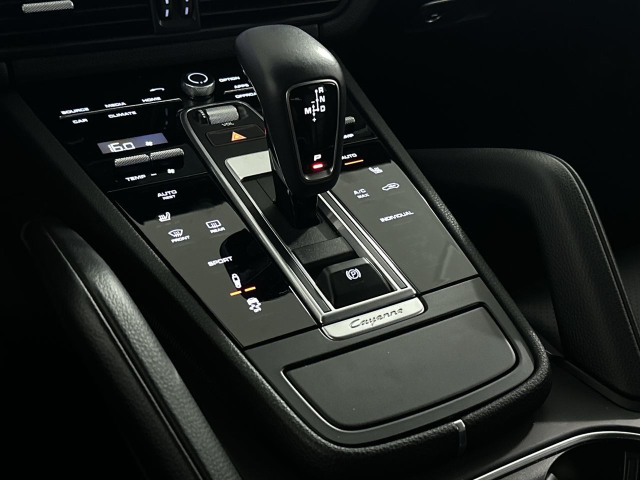 Porsche Cayenne  2019 à Vancouver, Colombie-Britannique