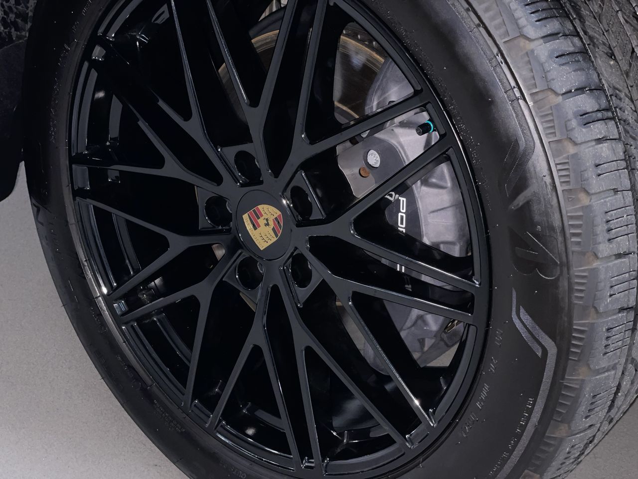 2024 Porsche Cayenne in Vancouver, British Columbia
