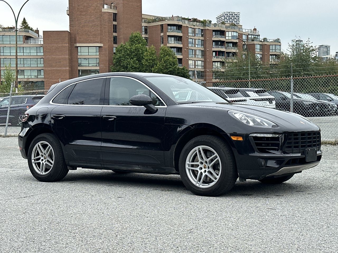 Porsche Macan  2017 à Vancouver, Colombie-Britannique