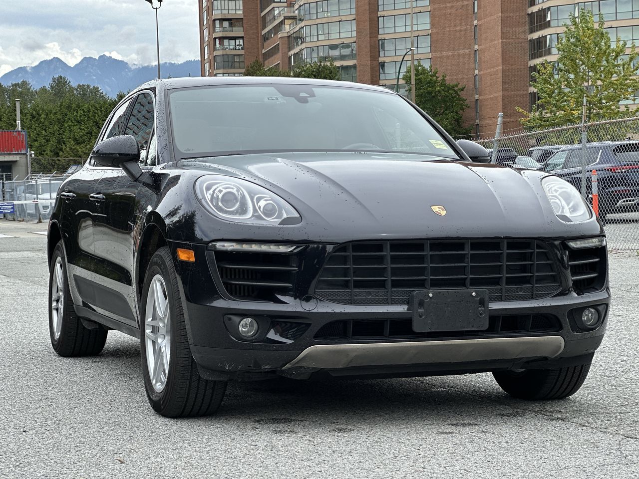 Porsche Macan  2017 à Vancouver, Colombie-Britannique