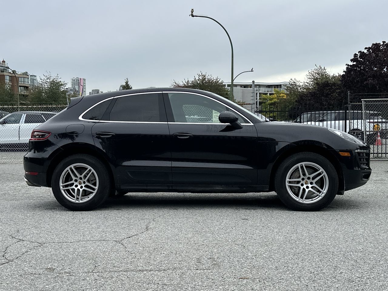 Porsche Macan  2017 à Vancouver, Colombie-Britannique