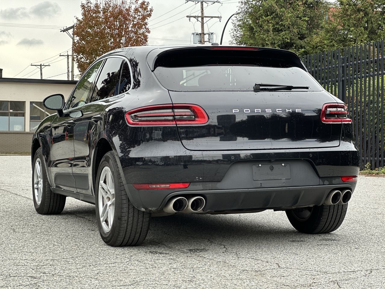 Porsche Macan  2017 à Vancouver, Colombie-Britannique