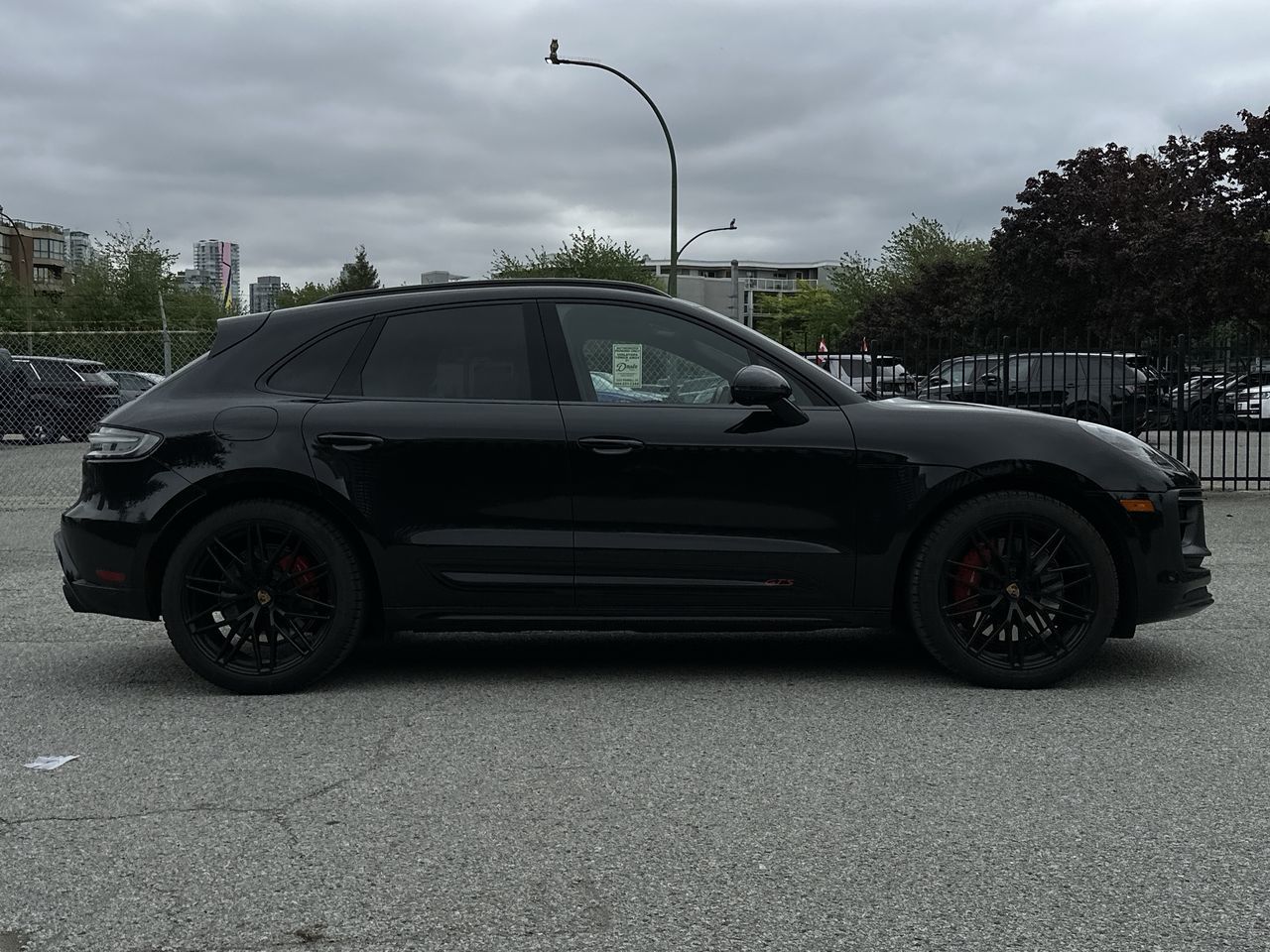2022 Porsche Macan in Vancouver, British Columbia
