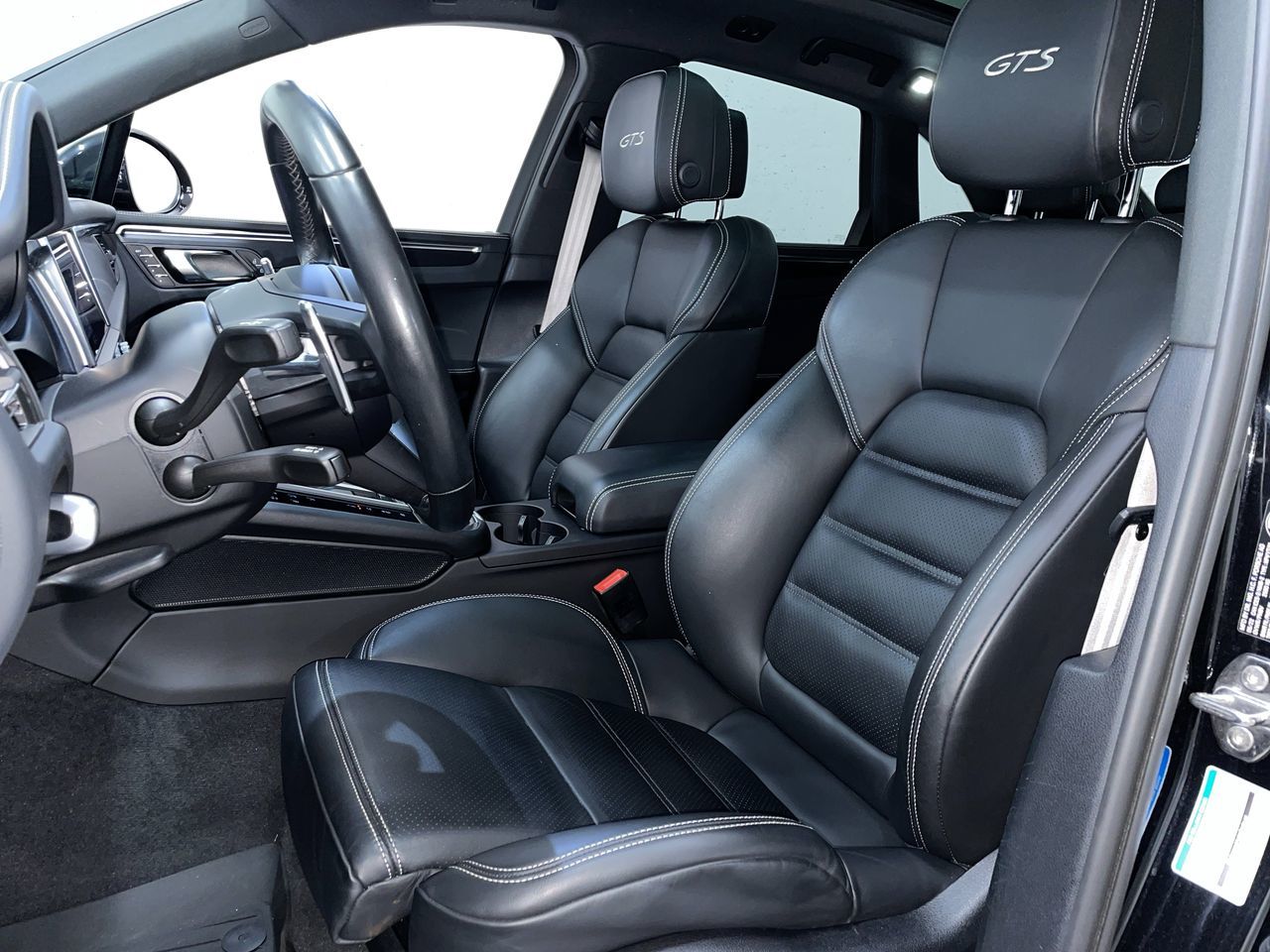 Porsche Macan  2022 à Vancouver, Colombie-Britannique