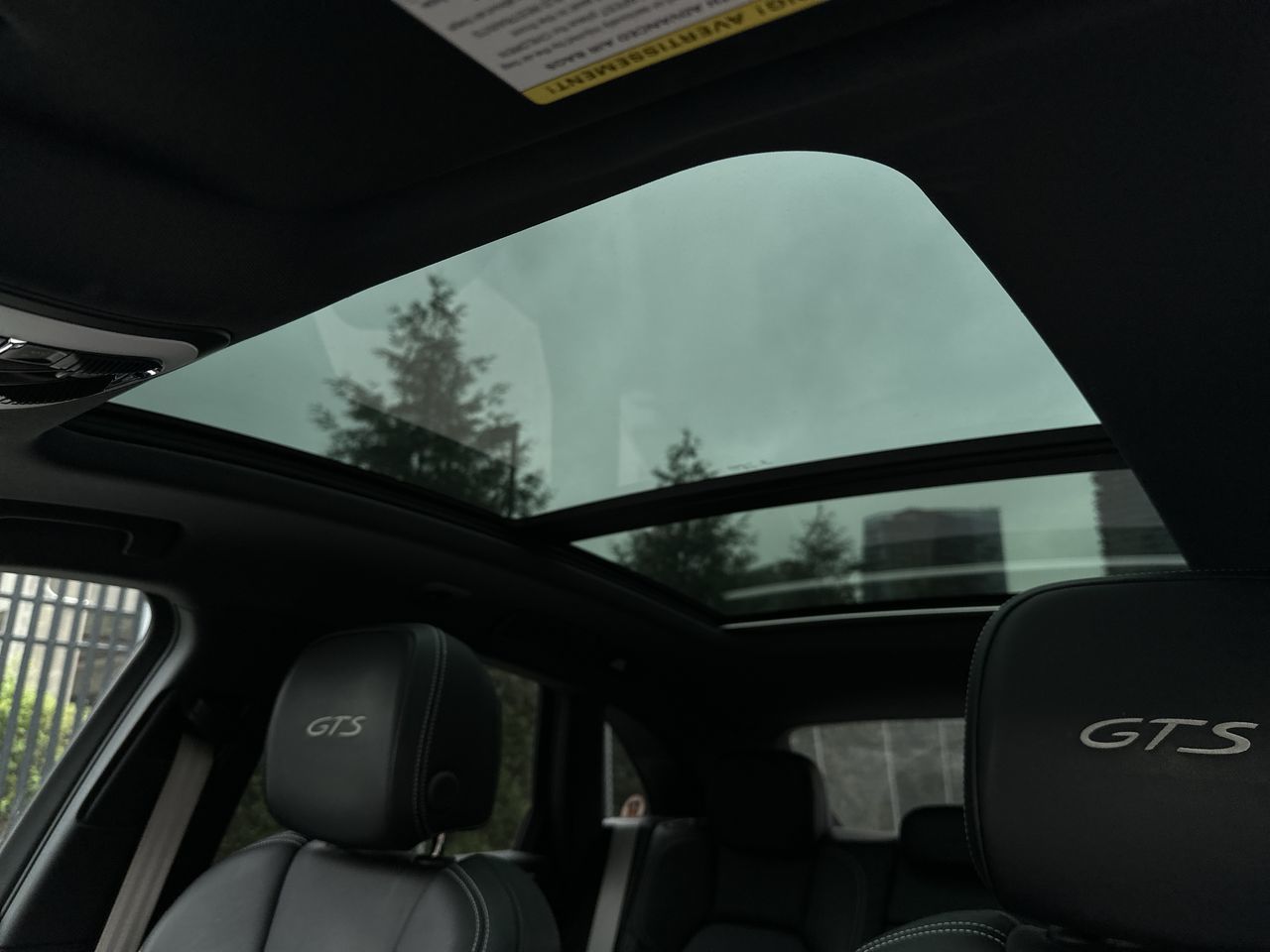 2022 Porsche Macan in Vancouver, British Columbia